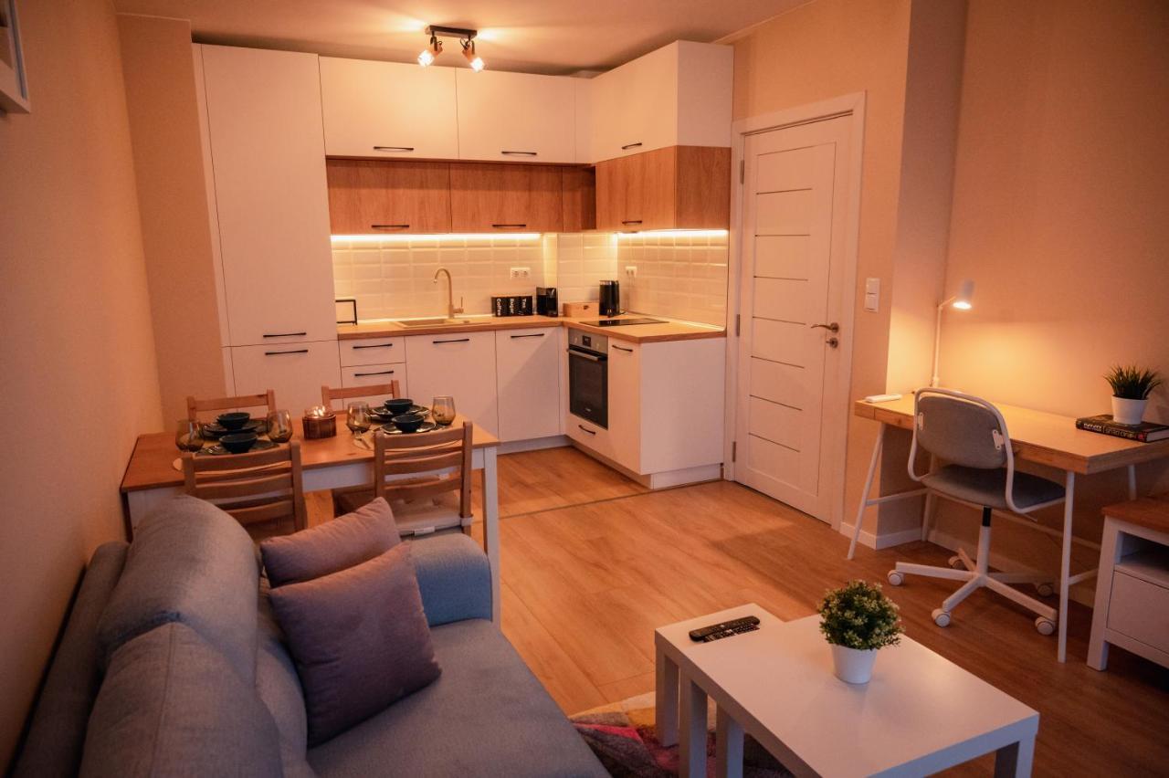 Emerald Suite With Private Parking Varna Exterior foto