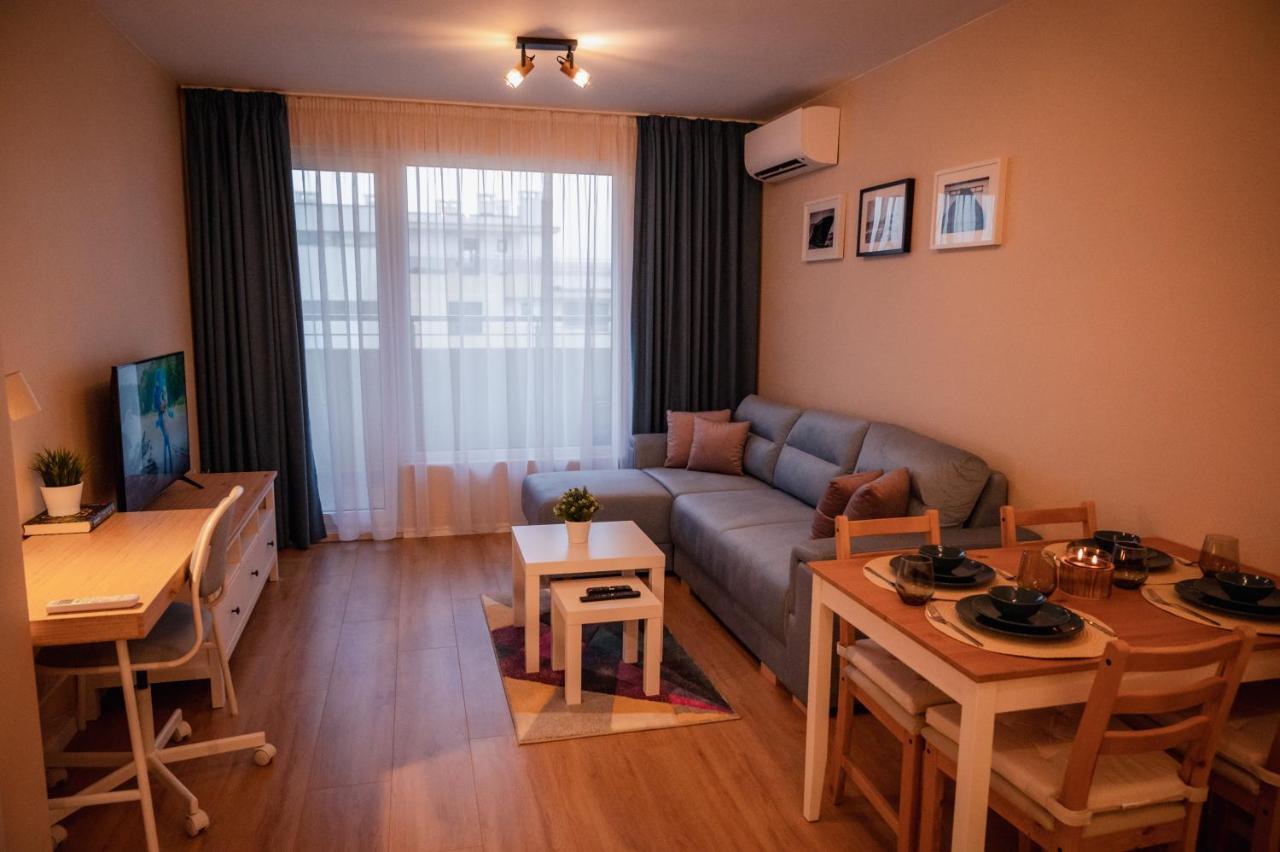 Emerald Suite With Private Parking Varna Exterior foto
